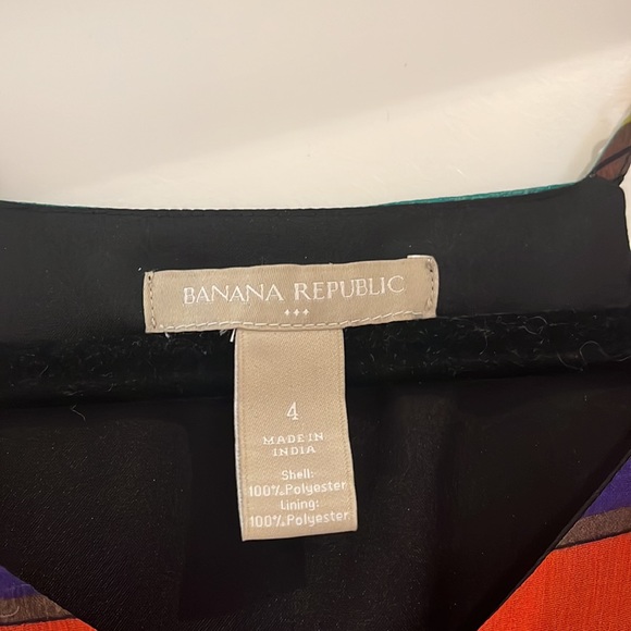 Banana Republic color block dress. Size 4. Fits like a size 6 - Picture 2 of 4